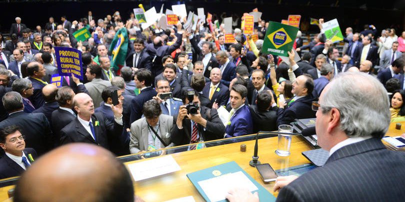 size_810_16_9_nb_votacao-pedido-de-impeachment-dilma-rousseff-na-camara-dos-deputados_00404172016_-1